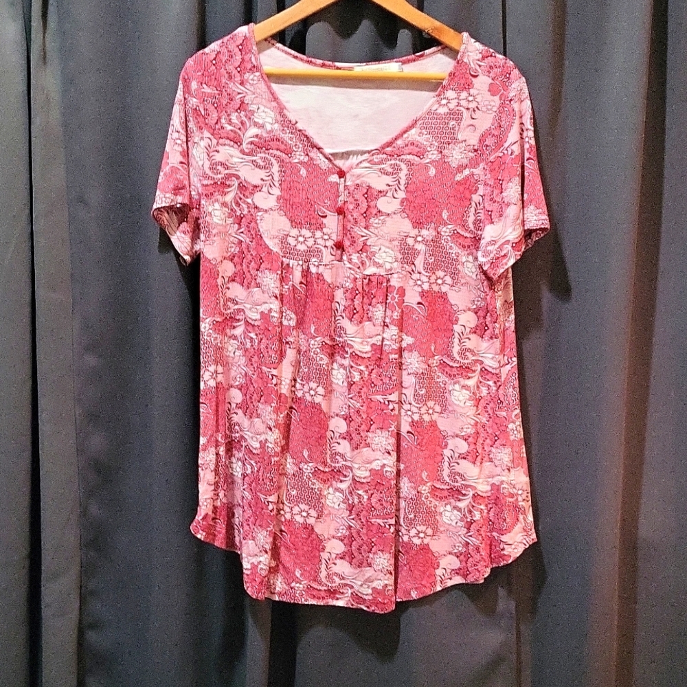 BAISHENGGT WOMEN'S RED AND WHITE FLORAL PATTERN BLOUSE. XXL